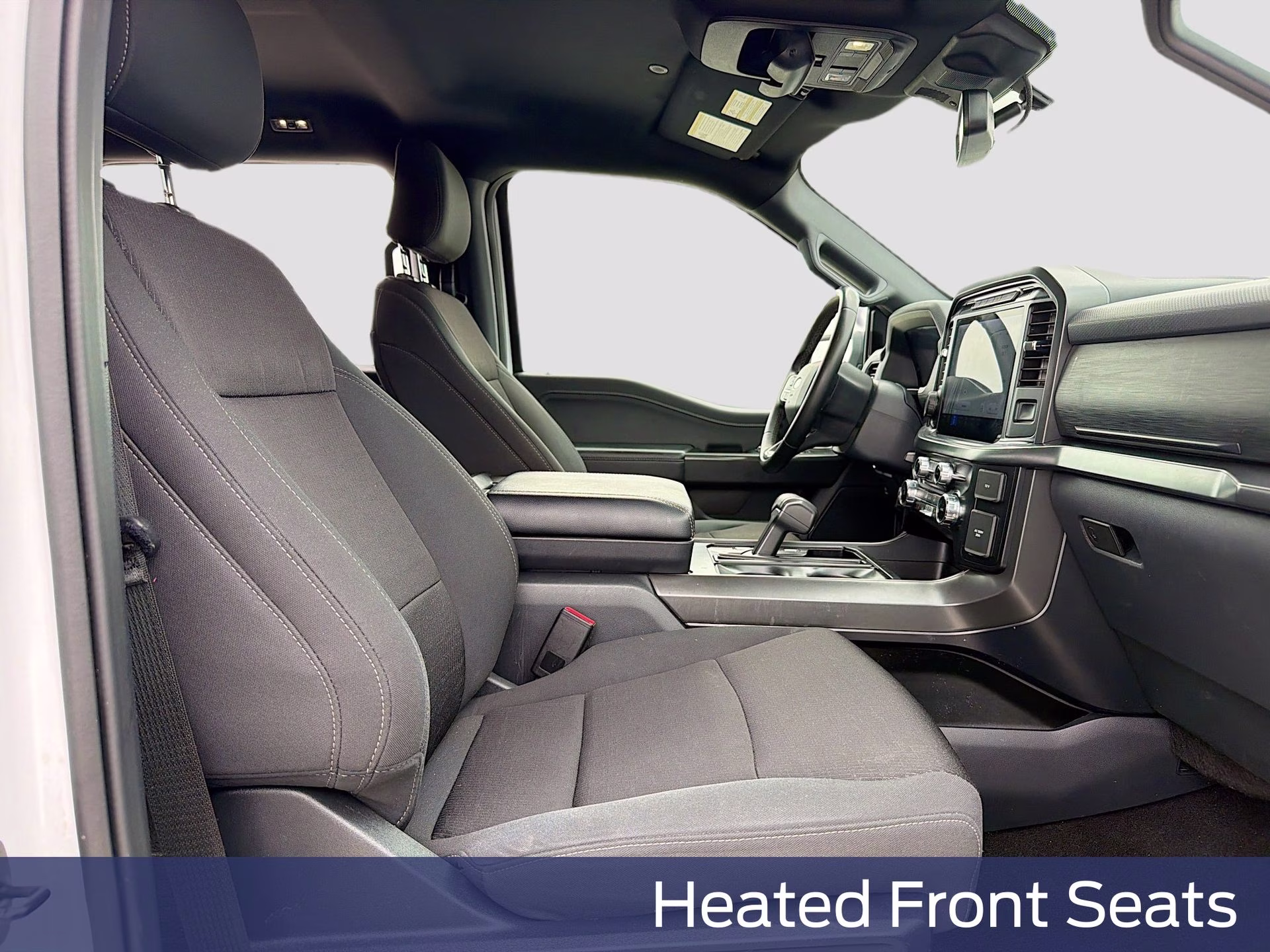 2024 Oxford White Ford F-150 XLT 4X4 Truck