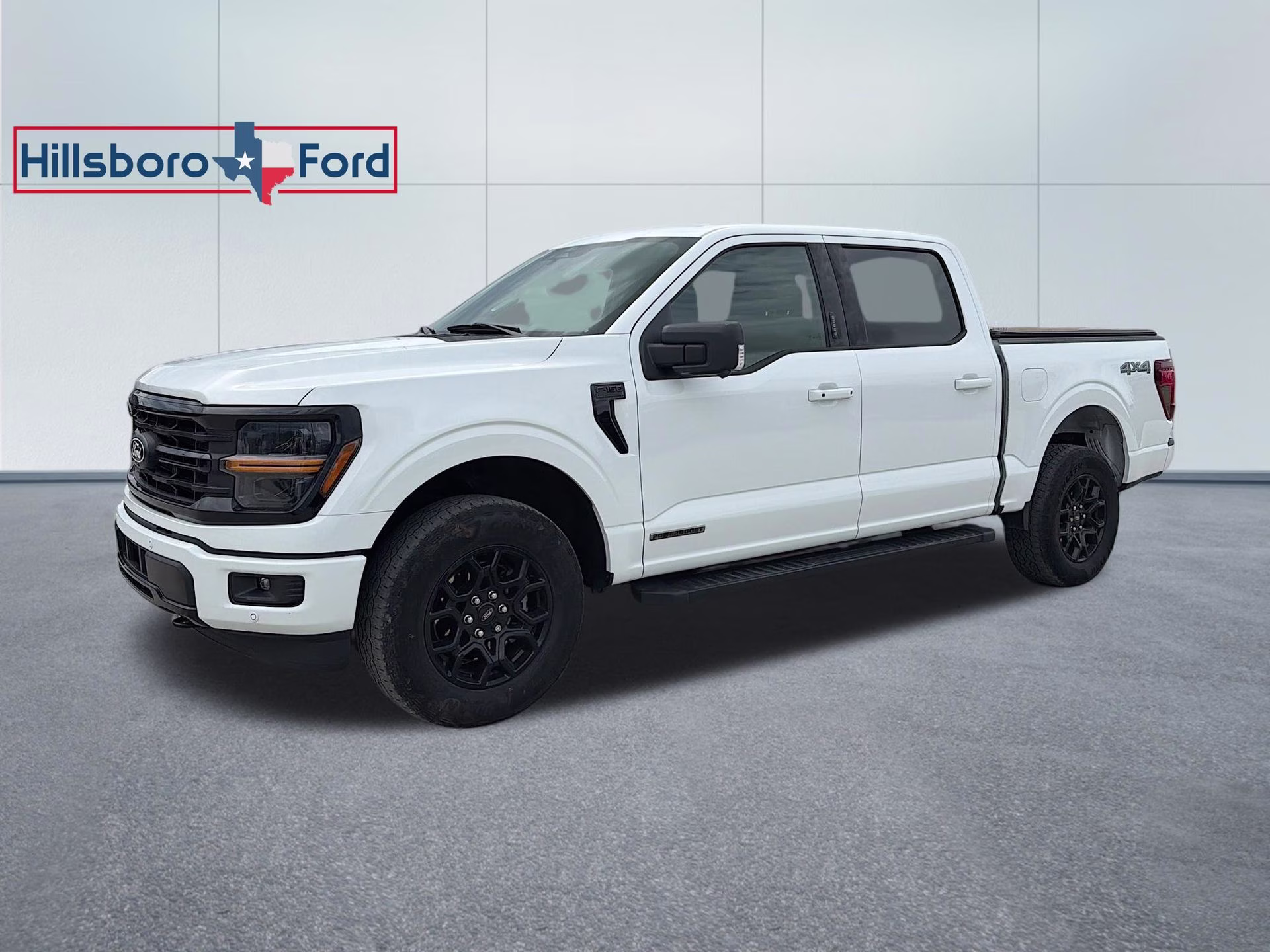 2024 Oxford White Ford F-150 XLT 4X4 Truck