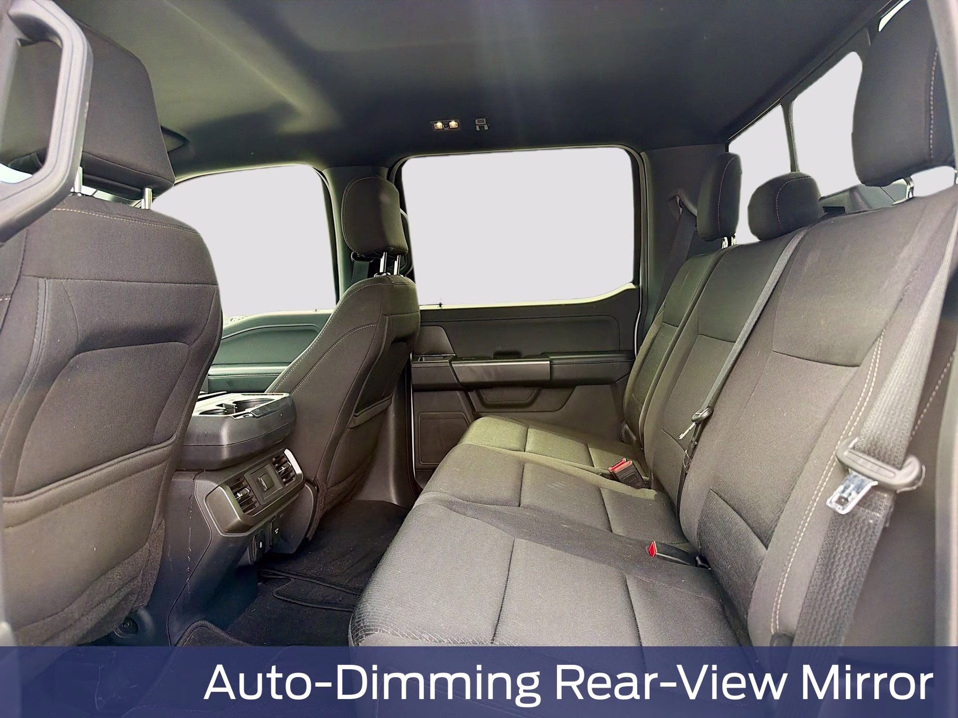 2024 Oxford White Ford F-150 XLT 4X4 Truck