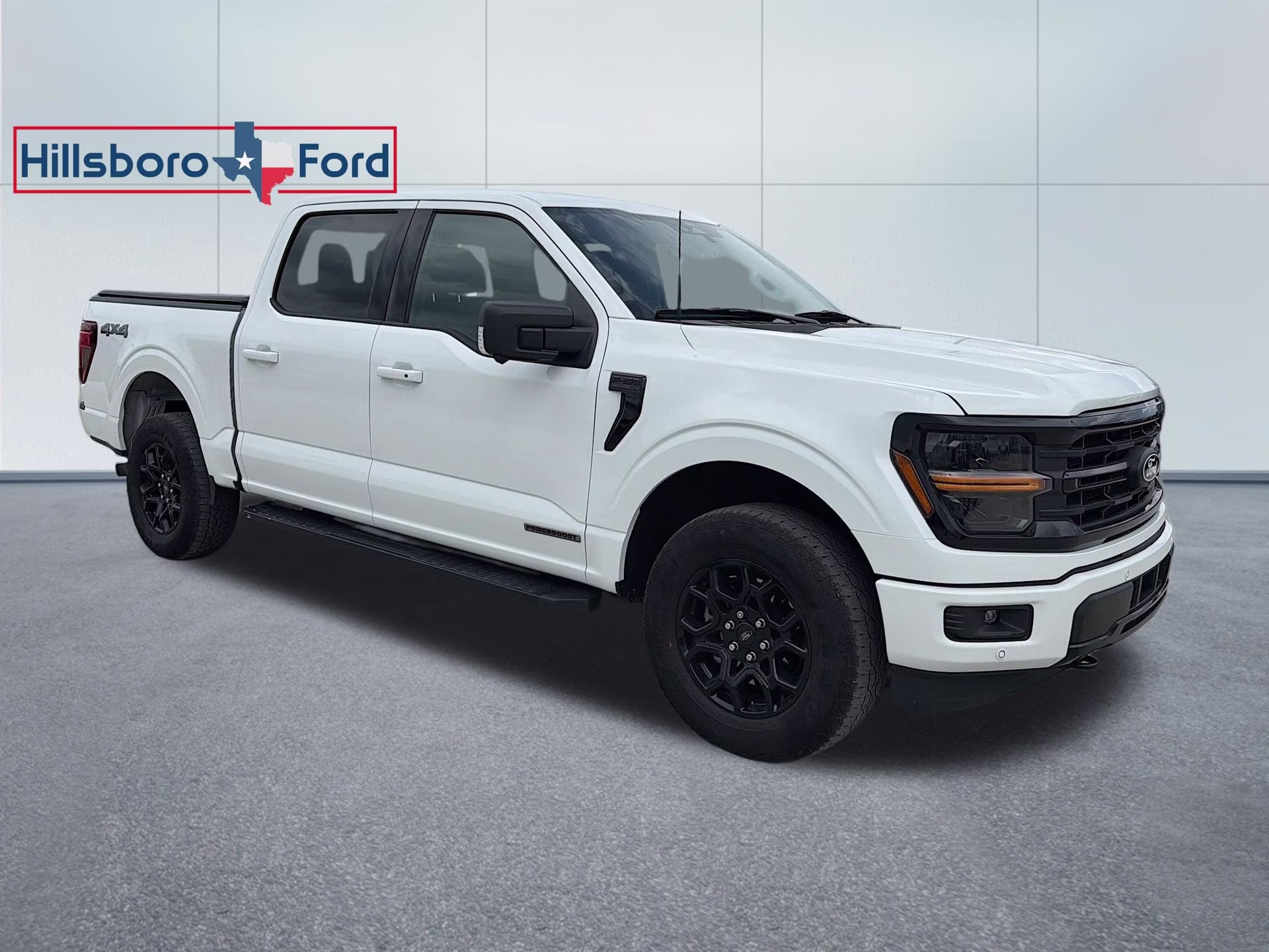 2024 Oxford White Ford F-150 XLT 4X4 Truck