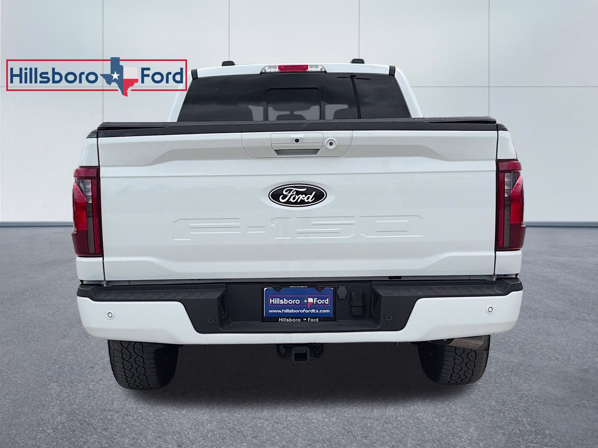 2024 Oxford White Ford F-150 XLT 4X4 Truck