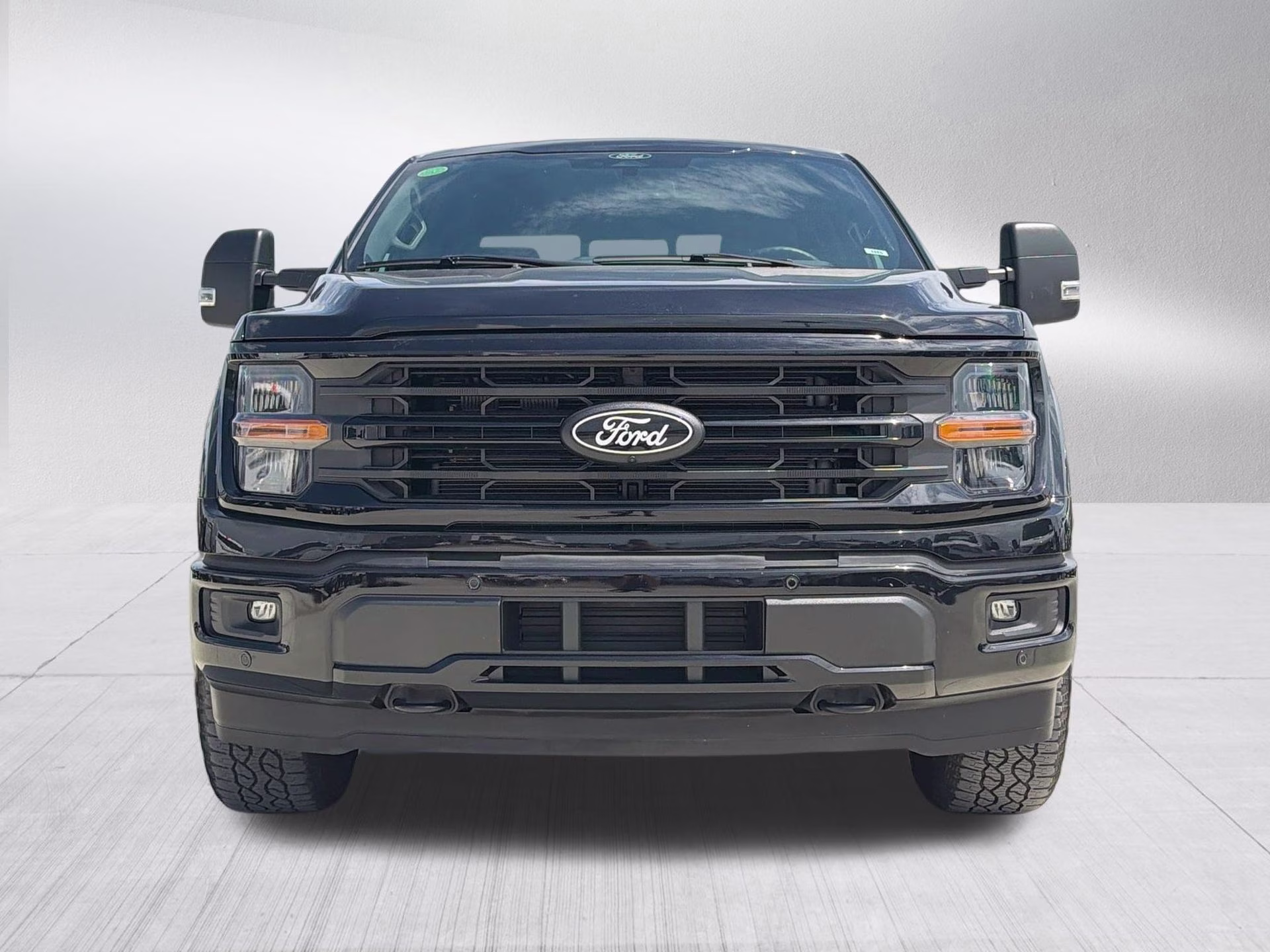 2024 Agate Black Metallic Ford F-150 XLT 4X4 Truck