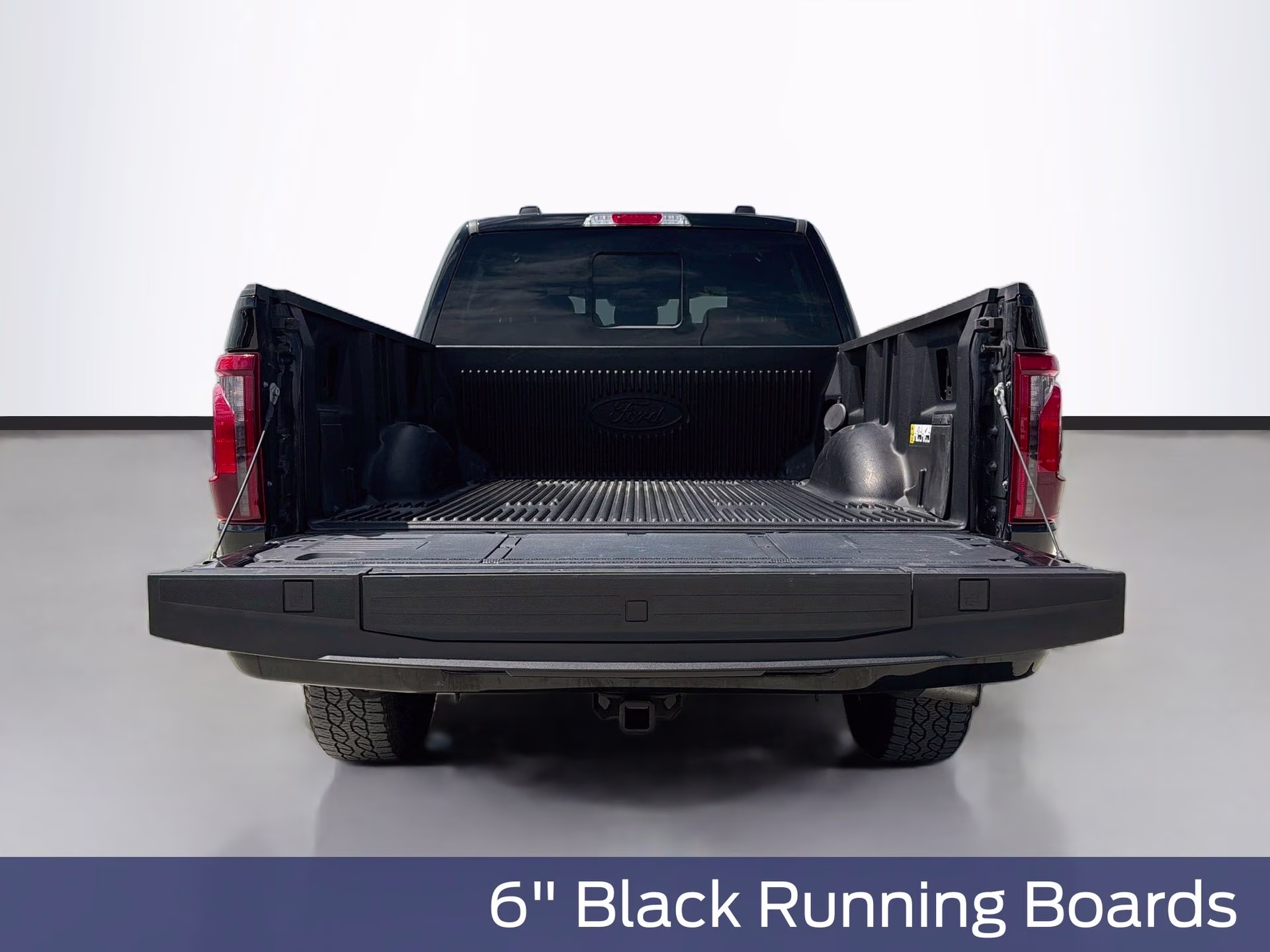 2024 Agate Black Metallic Ford F-150 XLT 4X4 Truck