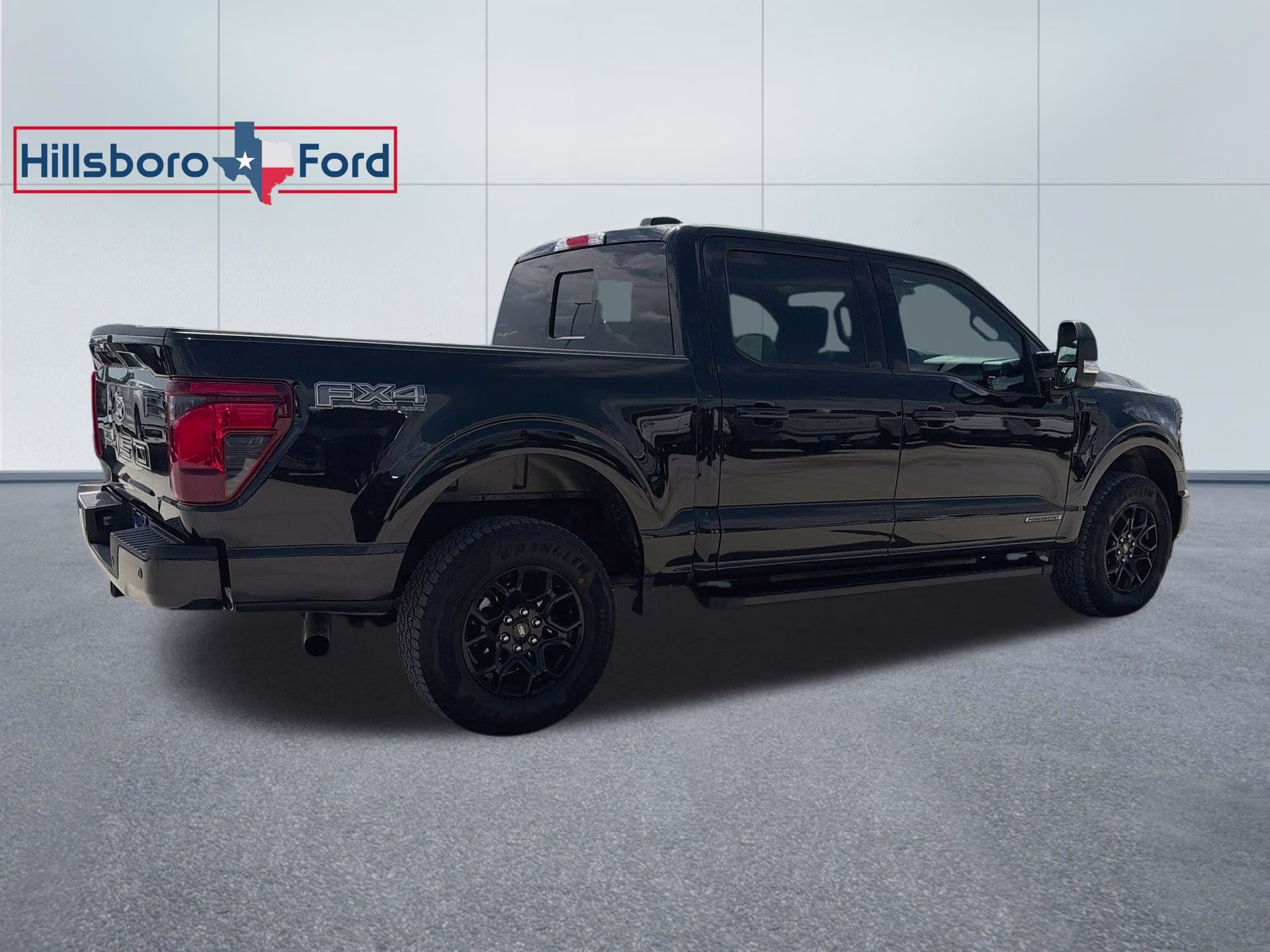 2024 Agate Black Metallic Ford F-150 XLT 4X4 Truck