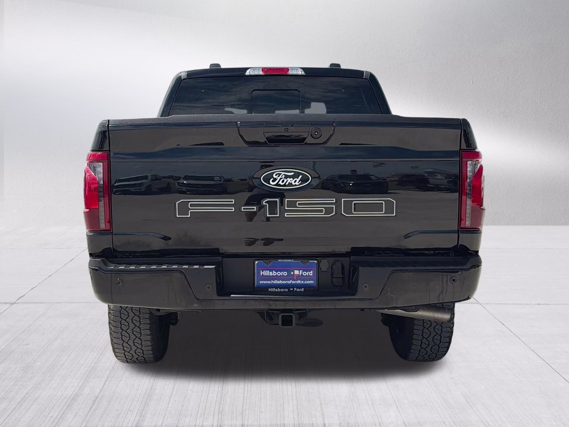 2024 Agate Black Metallic Ford F-150 XLT 4X4 Truck