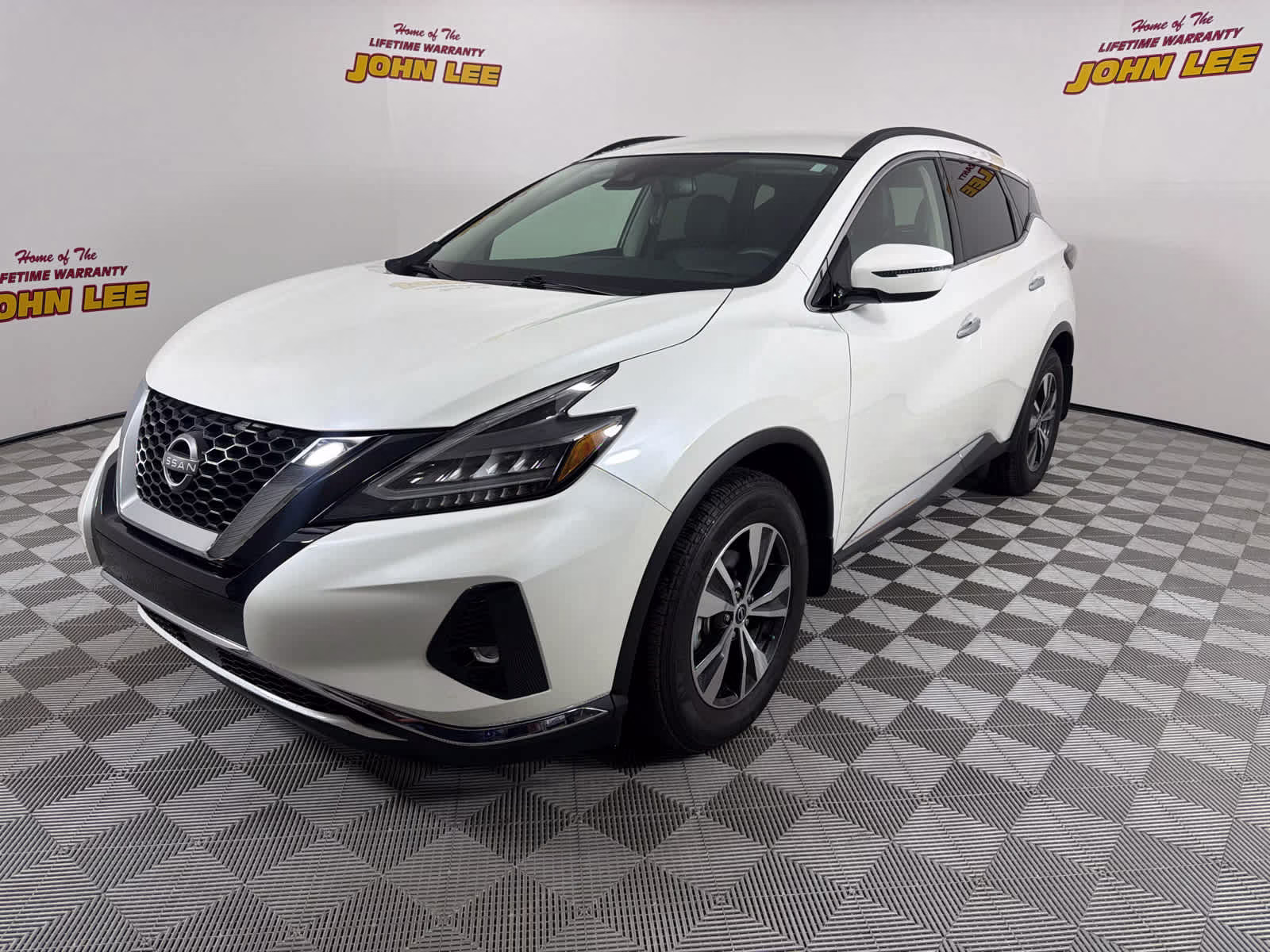 2024 Pearl White Tricoat Nissan Murano SV FWD SUV