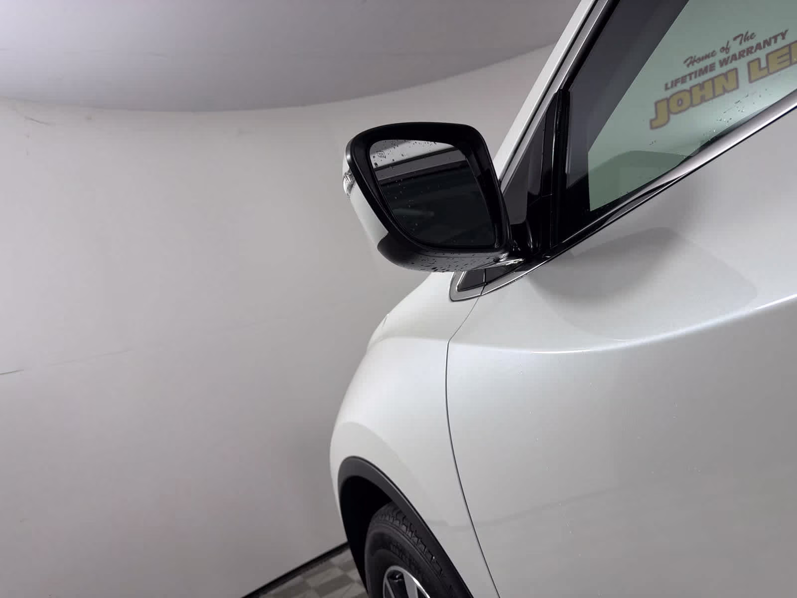2024 Pearl White Tricoat Nissan Murano SV FWD SUV