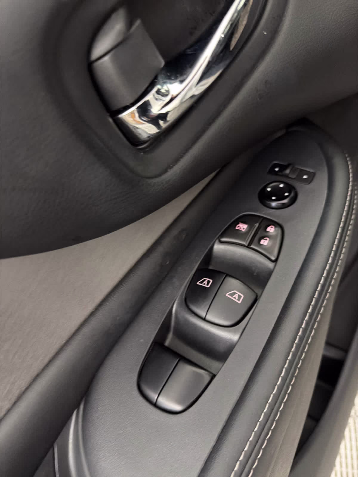 2024 Pearl White Tricoat Nissan Murano SV FWD SUV