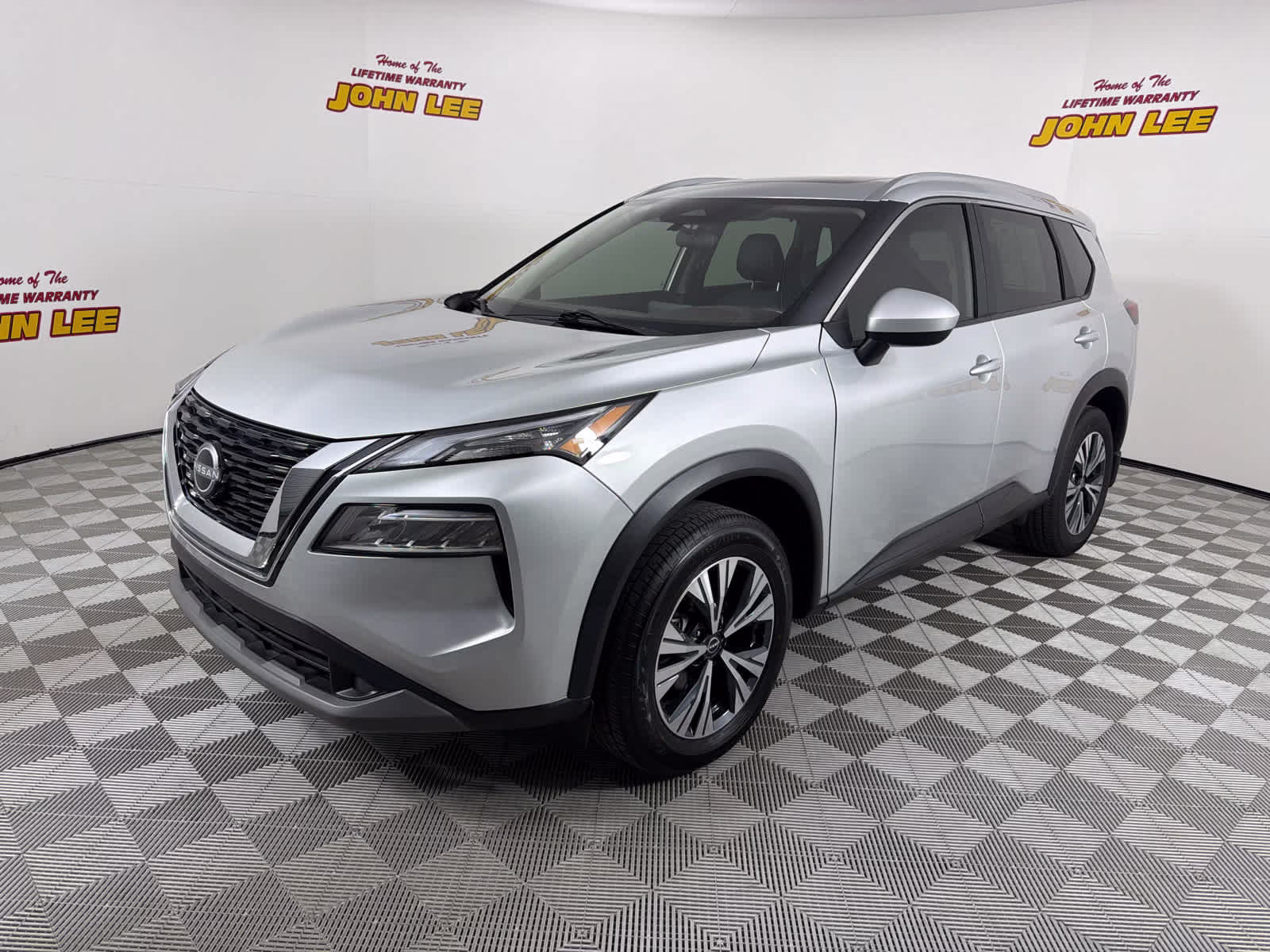 2023 Brilliant Silver Metallic Nissan Rogue SV FWD SUV
