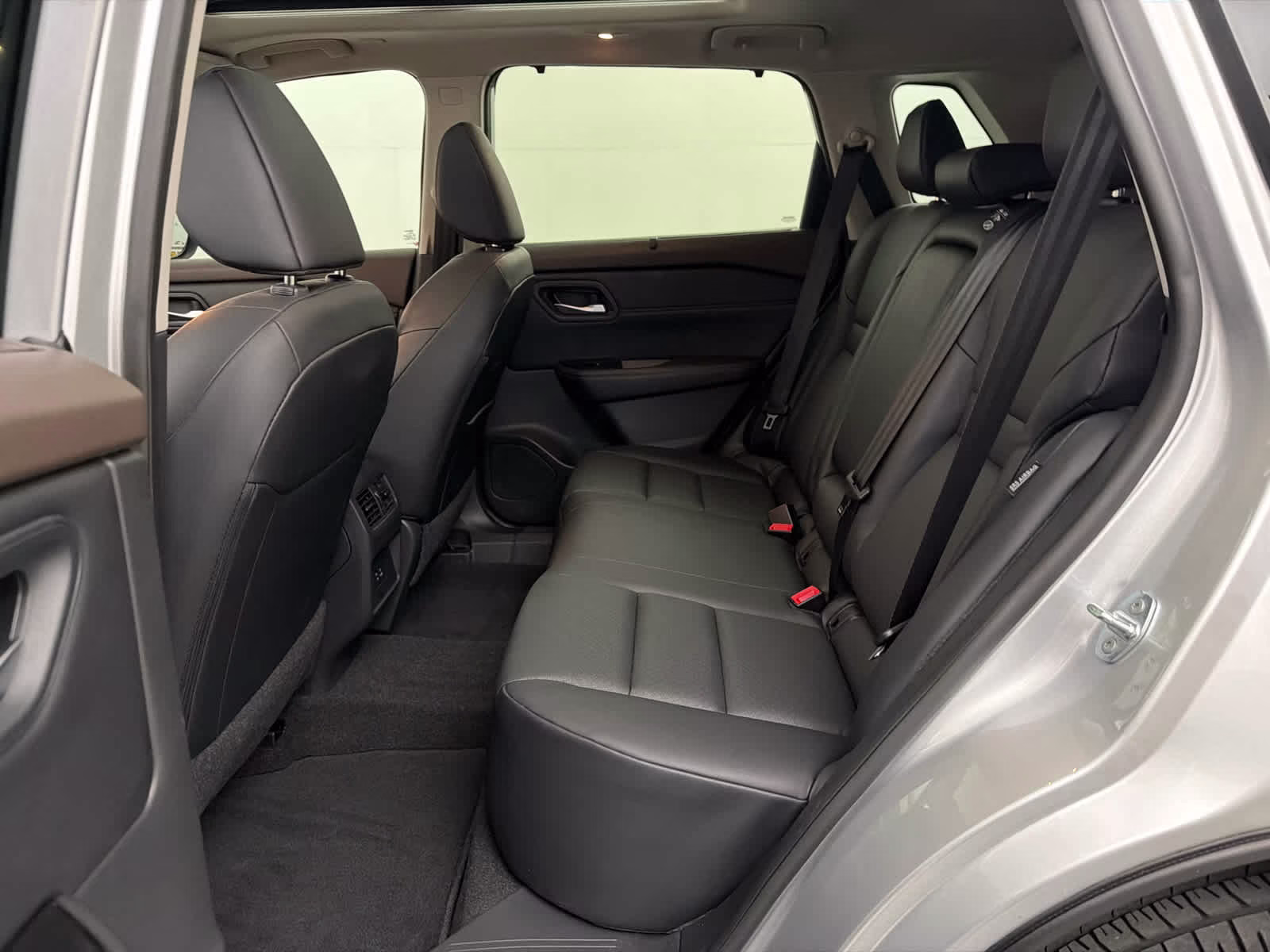 2023 Brilliant Silver Metallic Nissan Rogue SV FWD SUV