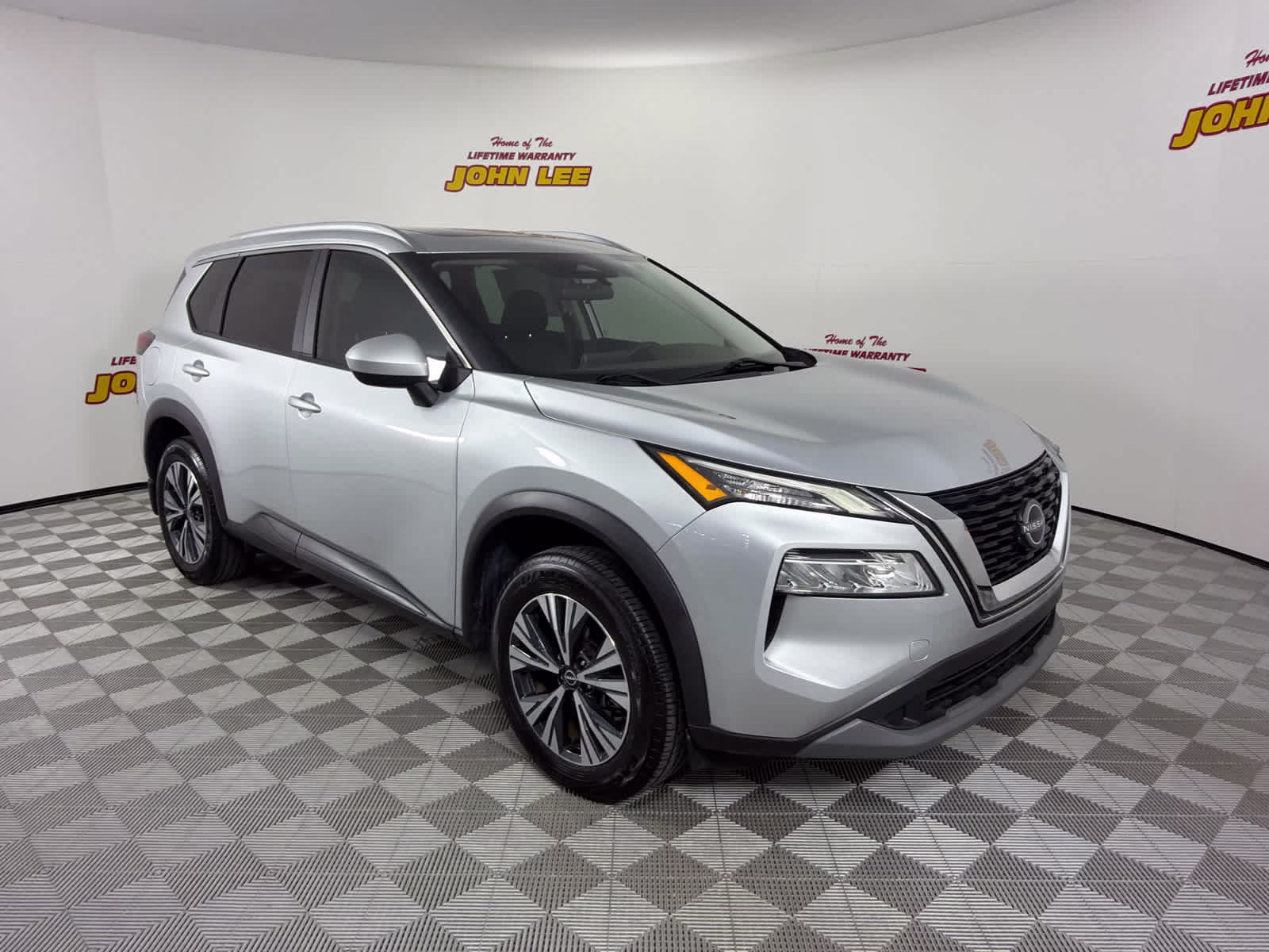 2023 Brilliant Silver Metallic Nissan Rogue SV FWD SUV