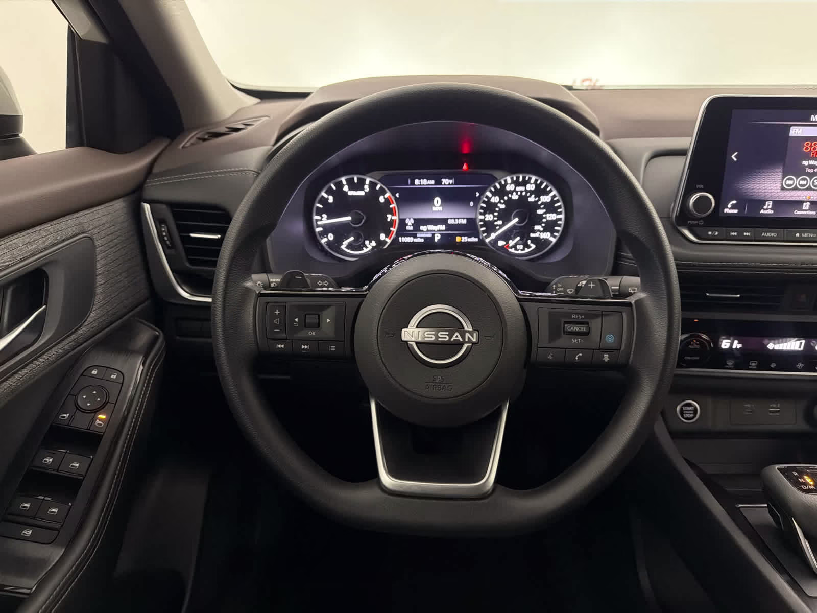 2023 Pearl White Tricoat Nissan Rogue SV FWD SUV