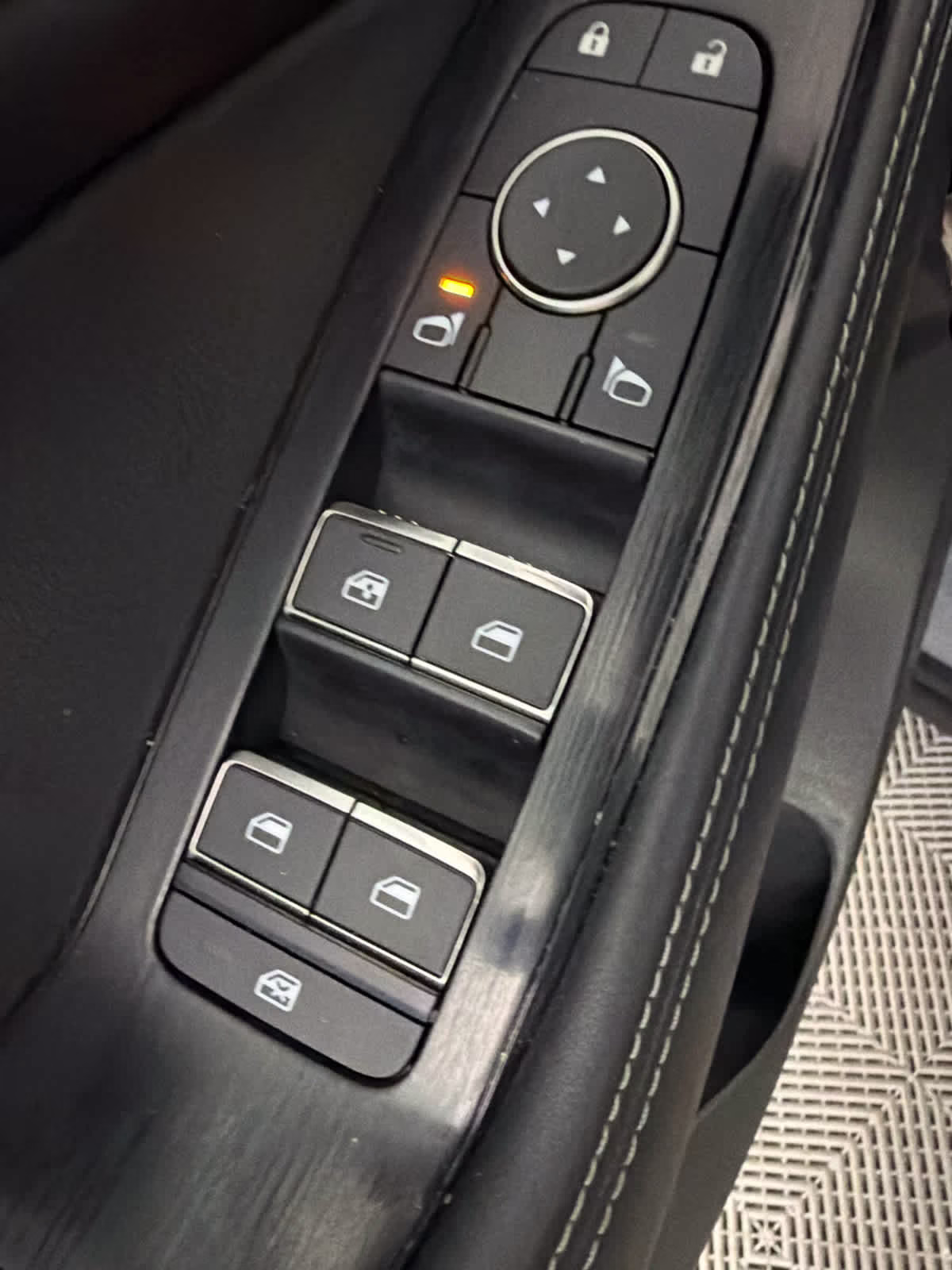 2023 Boulder Gray Pearl Nissan Rogue SL FWD SUV
