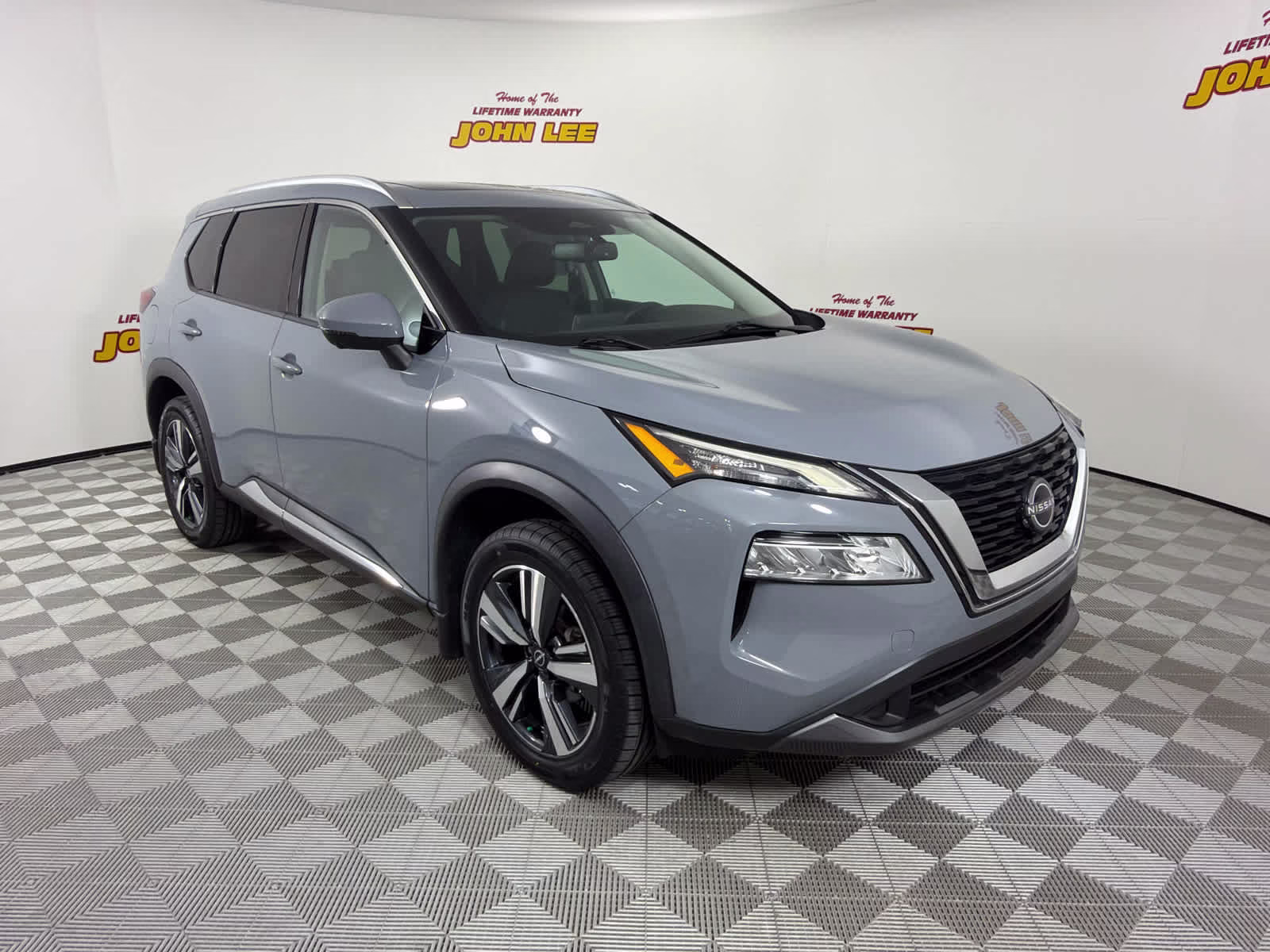 2023 Boulder Gray Pearl Nissan Rogue SL FWD SUV