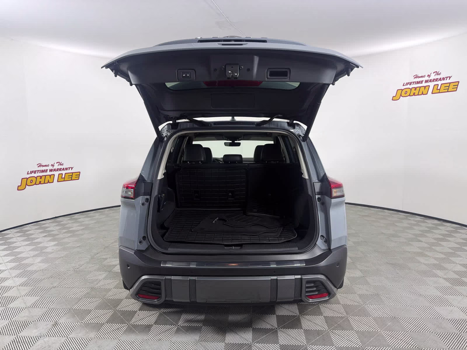 2023 Boulder Gray Pearl Nissan Rogue Platinum AWD SUV