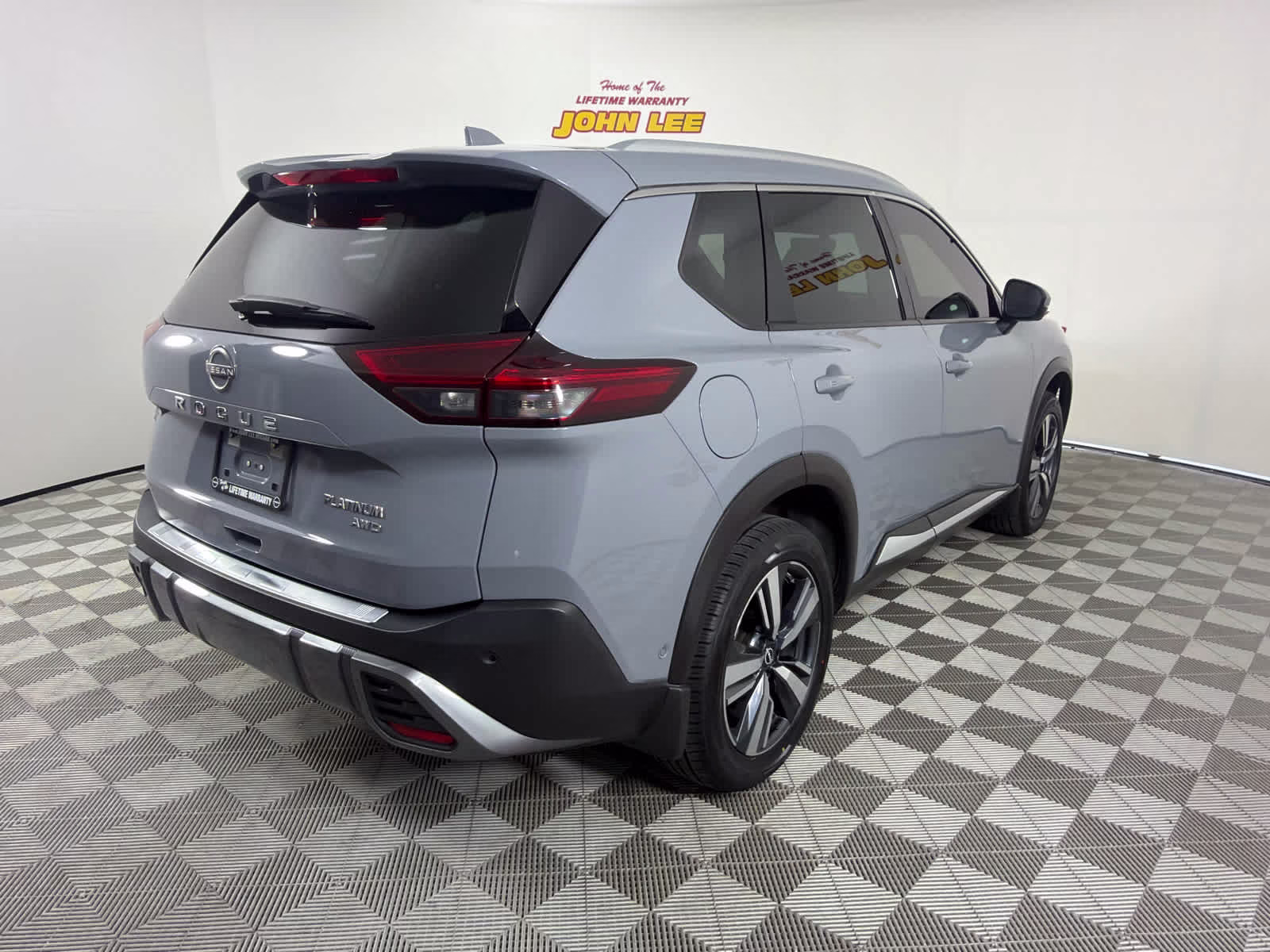 2023 Boulder Gray Pearl Nissan Rogue Platinum AWD SUV