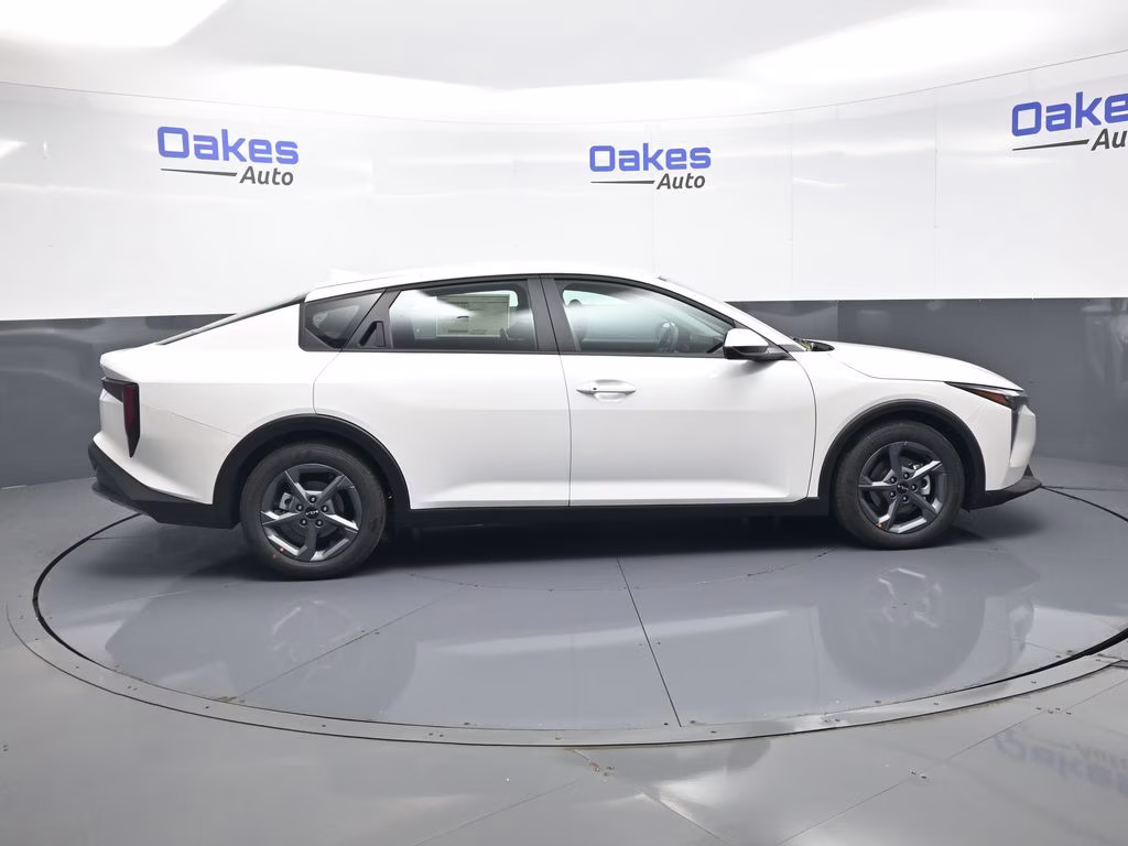 2026 Snow White Pearl Kia K4 LXS FWD Sedan