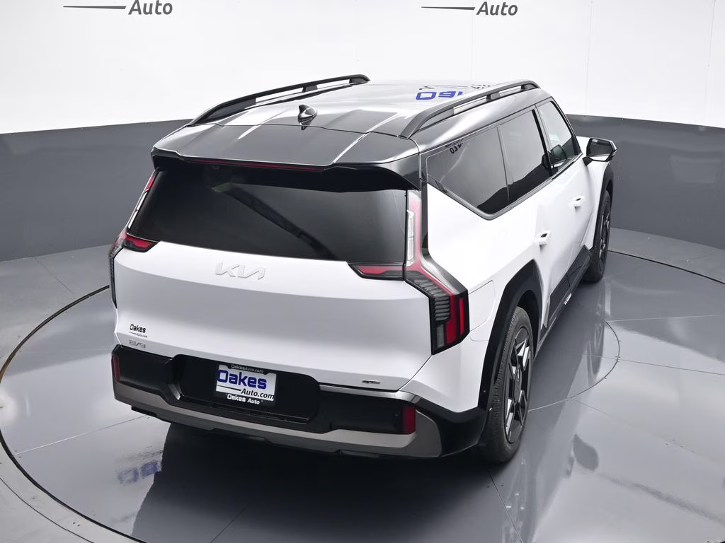 2026 Glacial White Pearl/Ebony Black Roof Kia EV9 GT-Line AWD SUV