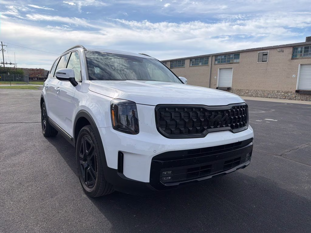 2025 Glacial White Pearl Kia Telluride SX-Prestige X-Line AWD SUV
