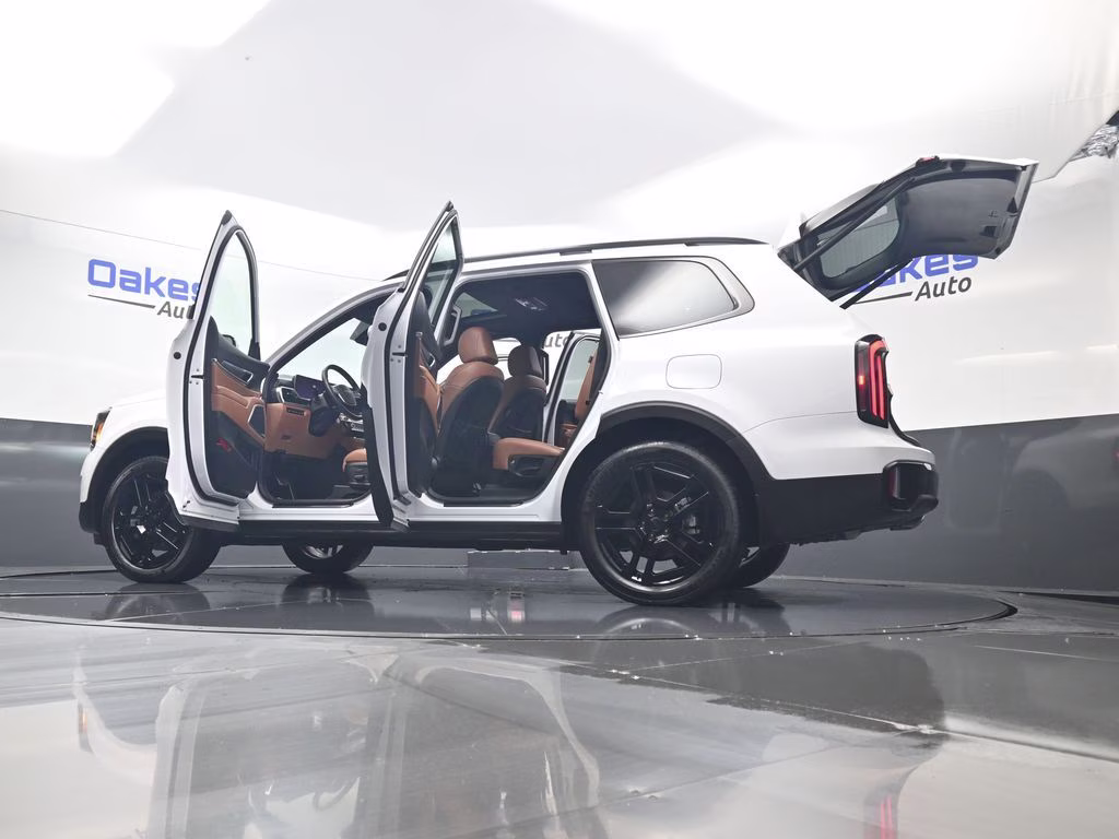 2025 Glacial White Pearl Kia Telluride SX-Prestige X-Line AWD SUV