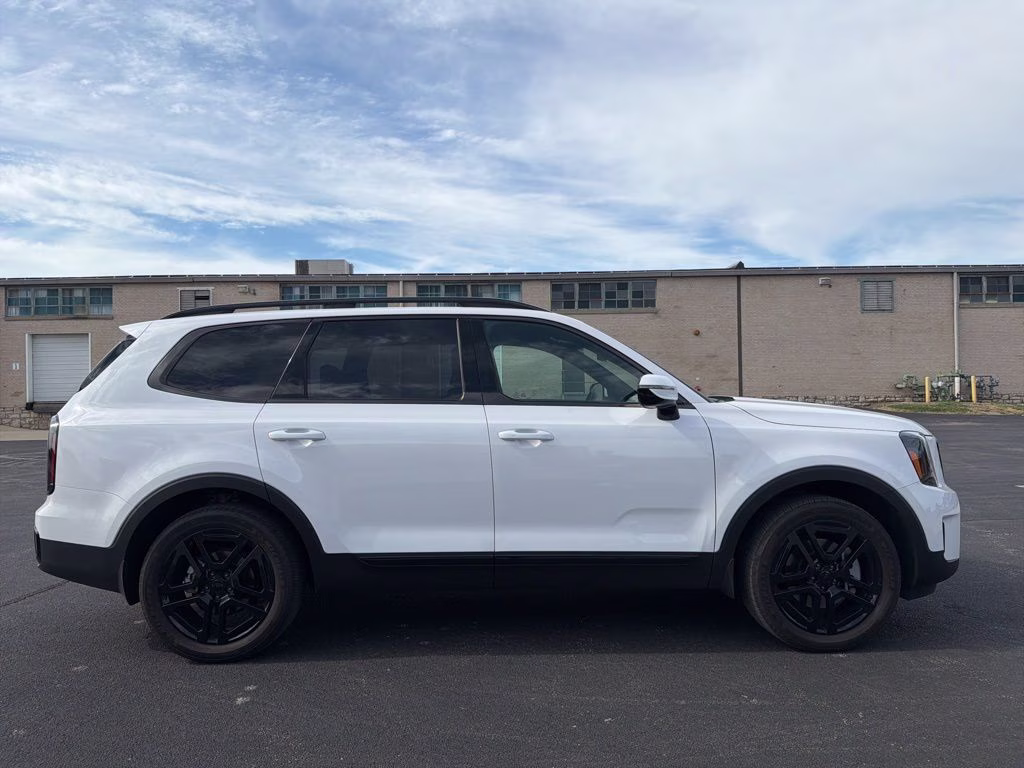 2025 Glacial White Pearl Kia Telluride SX-Prestige X-Line AWD SUV