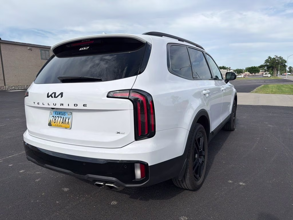 2025 Glacial White Pearl Kia Telluride SX-Prestige X-Line AWD SUV