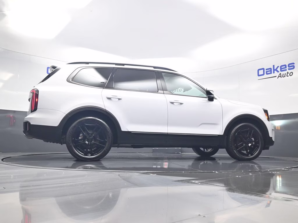 2025 Glacial White Pearl Kia Telluride SX-Prestige X-Line AWD SUV