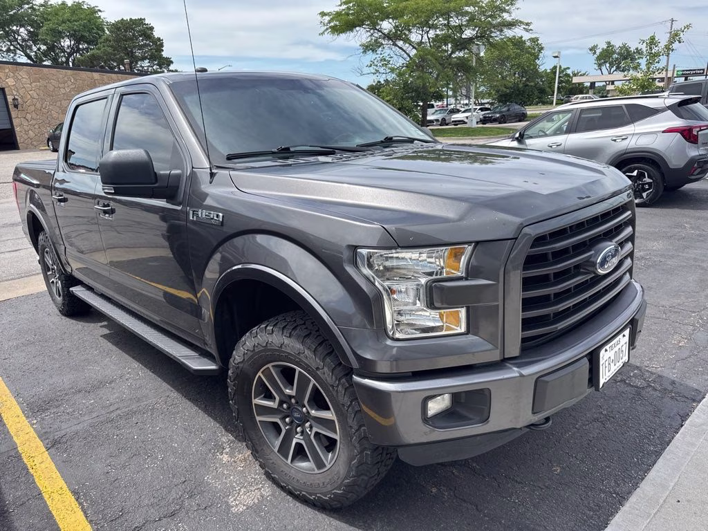 2016 Magnetic Metallic Ford F-150 XLT 4X4 Truck
