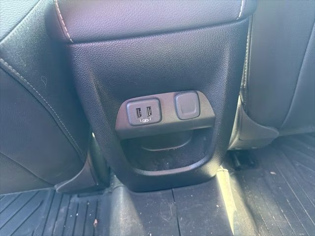 2022 Summit White GMC Canyon Elevation 4X4 Truck