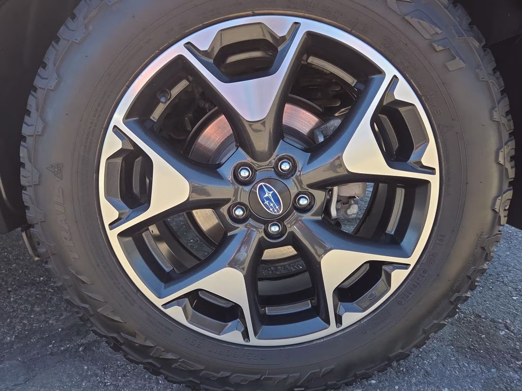 2020 Crystal White Pearl Subaru Crosstrek Premium AWD SUV