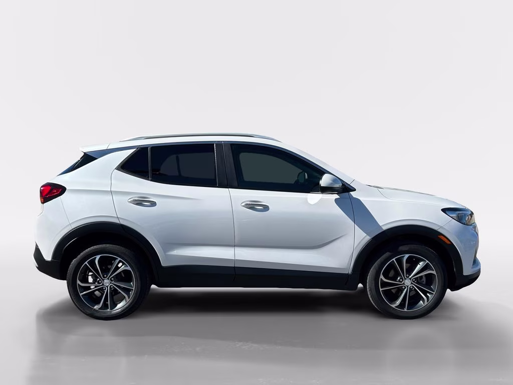 2021 White Frost Tricoat Buick Encore GX Select FWD SUV