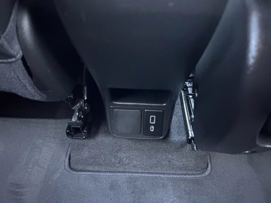 2021 White Frost Tricoat Buick Encore GX Select FWD SUV