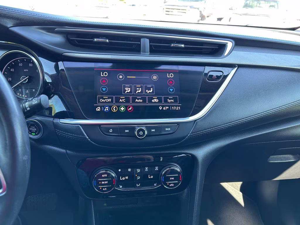 2021 White Frost Tricoat Buick Encore GX Select FWD SUV