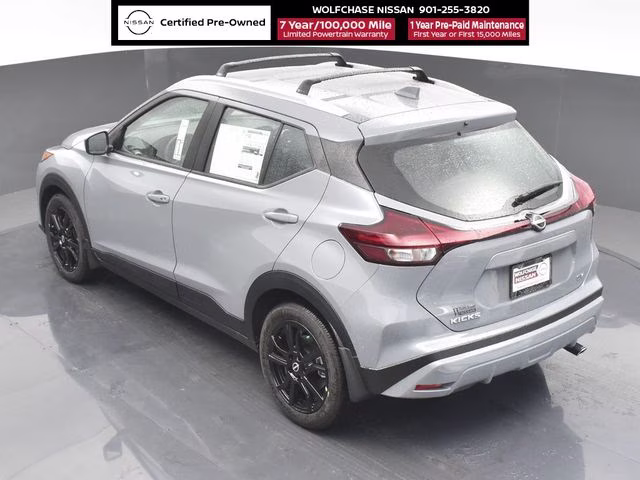 2024 Boulder Gray Pearl Nissan Kicks SV FWD SUV