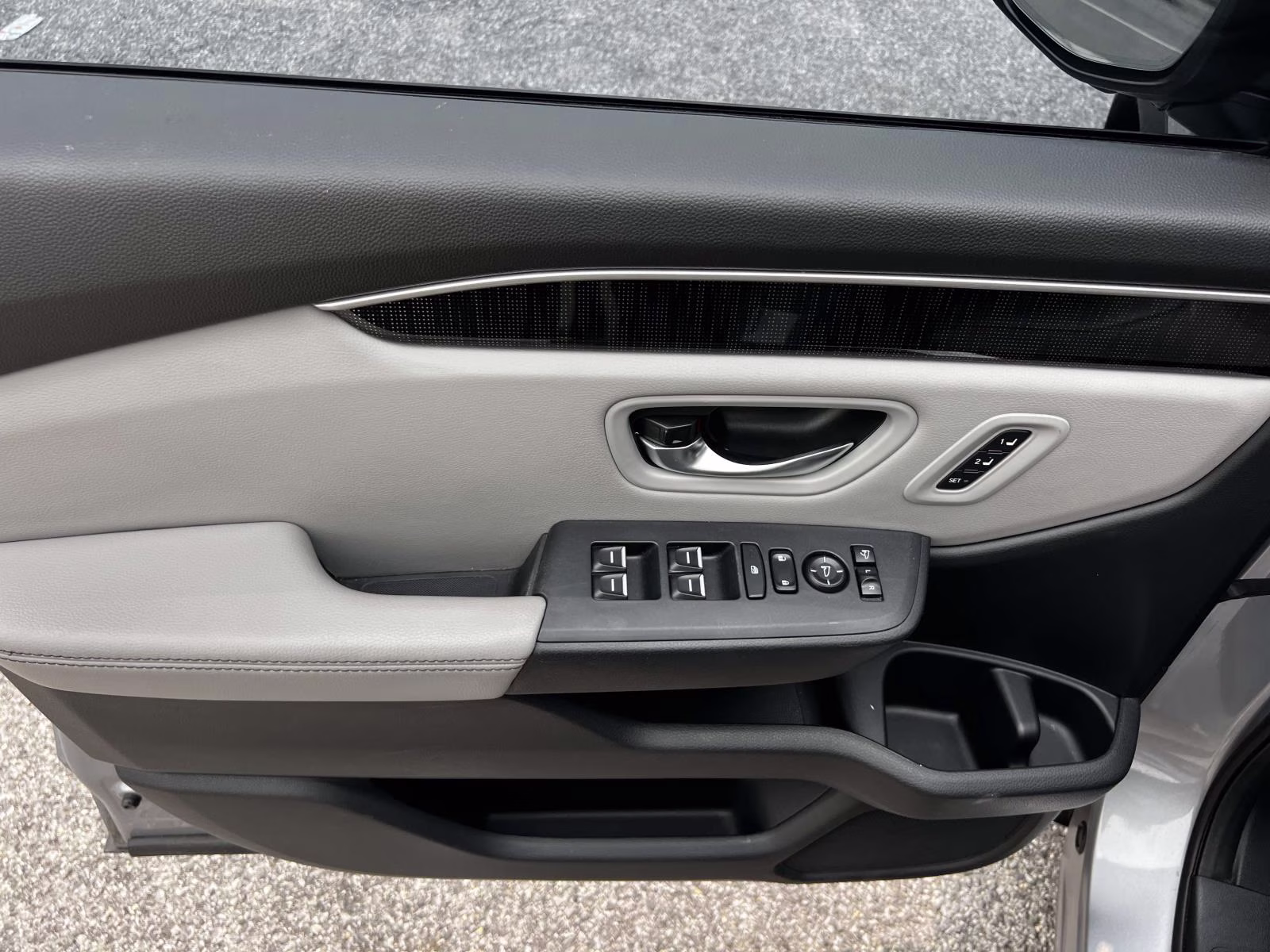 2023 Lunar Silver Metallic Honda Pilot Elite AWD AWD SUV