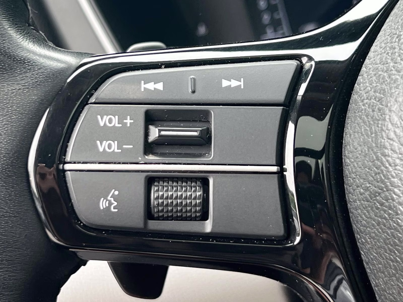 2023 Lunar Silver Metallic Honda Pilot Elite AWD AWD SUV