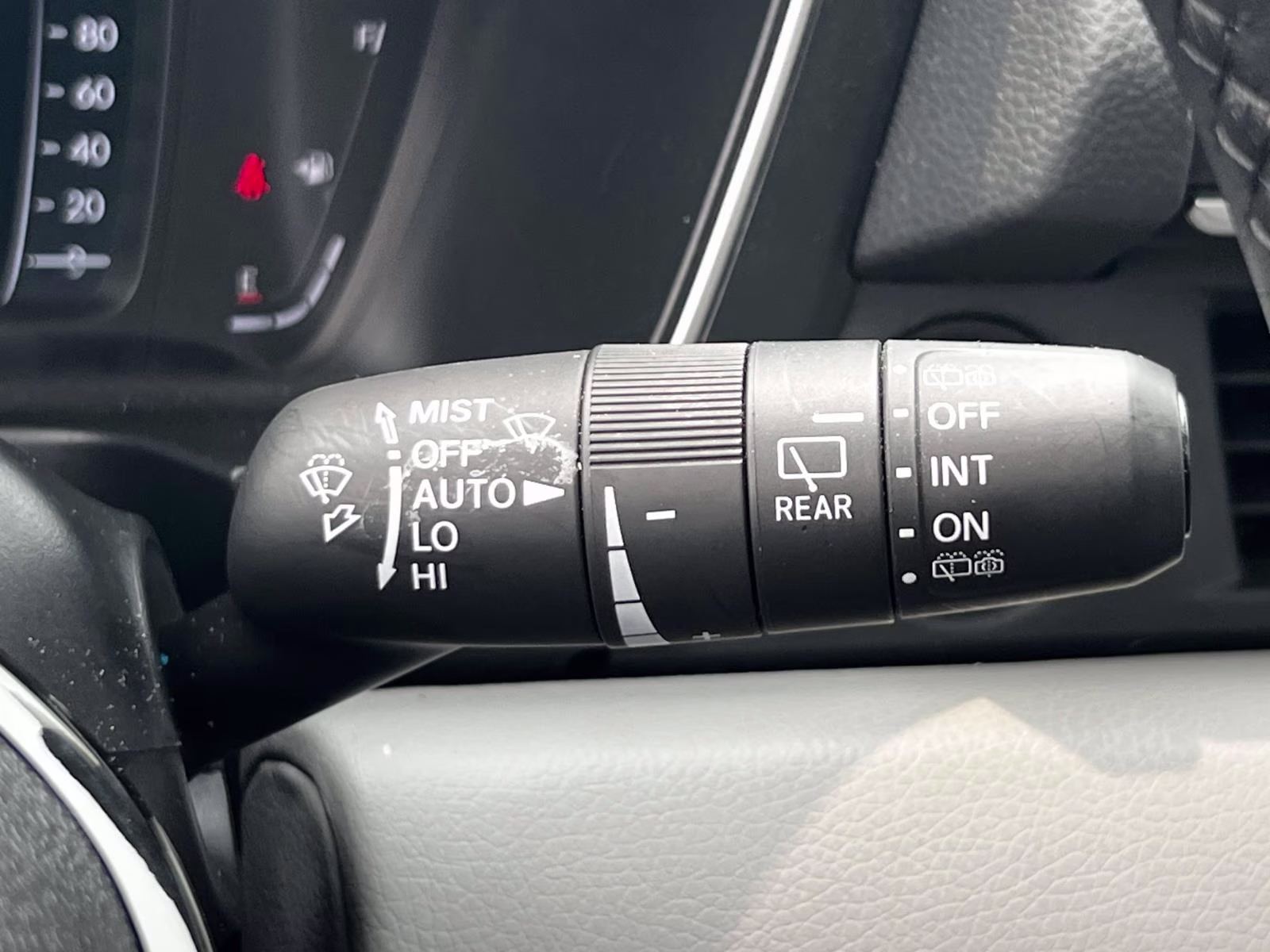 2023 Lunar Silver Metallic Honda Pilot Elite AWD AWD SUV