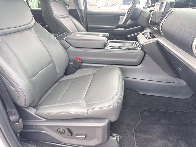 2026 Silver Metallic Ford Expedition Active RWD SUV