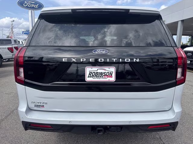 2026 Silver Metallic Ford Expedition Active RWD SUV