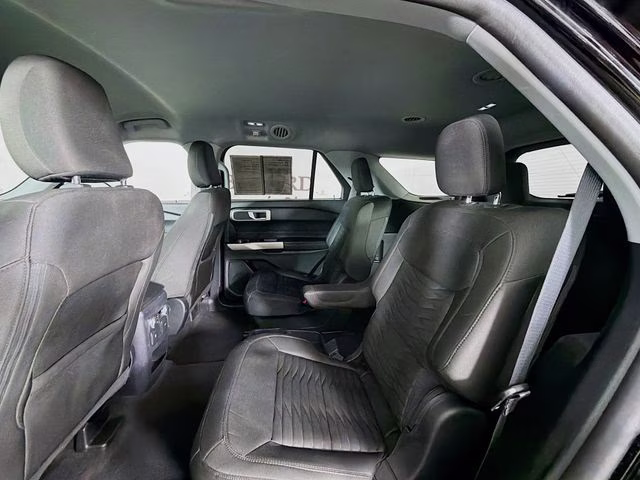 2021 Agate Black Metallic Ford Explorer XLT RWD SUV