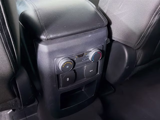 2021 Agate Black Metallic Ford Explorer XLT RWD SUV
