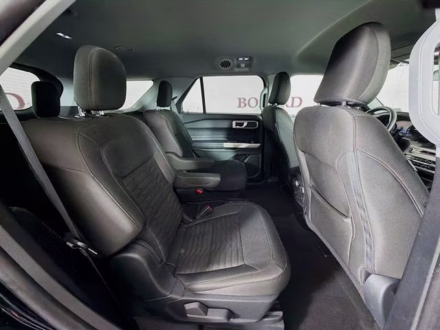 2021 Agate Black Metallic Ford Explorer XLT RWD SUV
