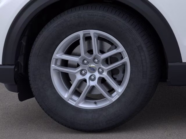 2026 Star White Metallic Tri-Coat Ford Explorer Active RWD SUV