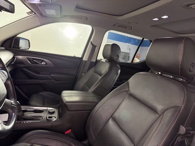 2019 Mosaic Black Metallic Chevrolet Traverse Premier FWD SUV