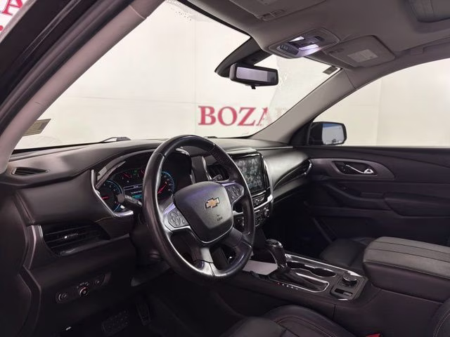 2019 Mosaic Black Metallic Chevrolet Traverse Premier FWD SUV