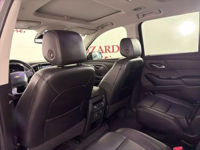 2019 Mosaic Black Metallic Chevrolet Traverse Premier FWD SUV