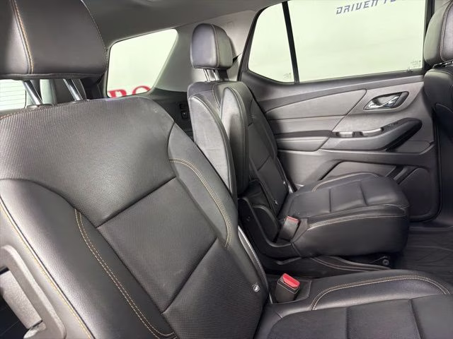 2019 Mosaic Black Metallic Chevrolet Traverse Premier FWD SUV