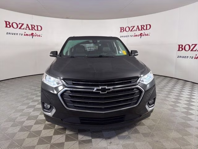 2019 Mosaic Black Metallic Chevrolet Traverse Premier FWD SUV