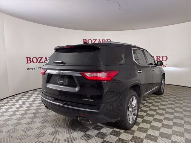 2019 Mosaic Black Metallic Chevrolet Traverse Premier FWD SUV