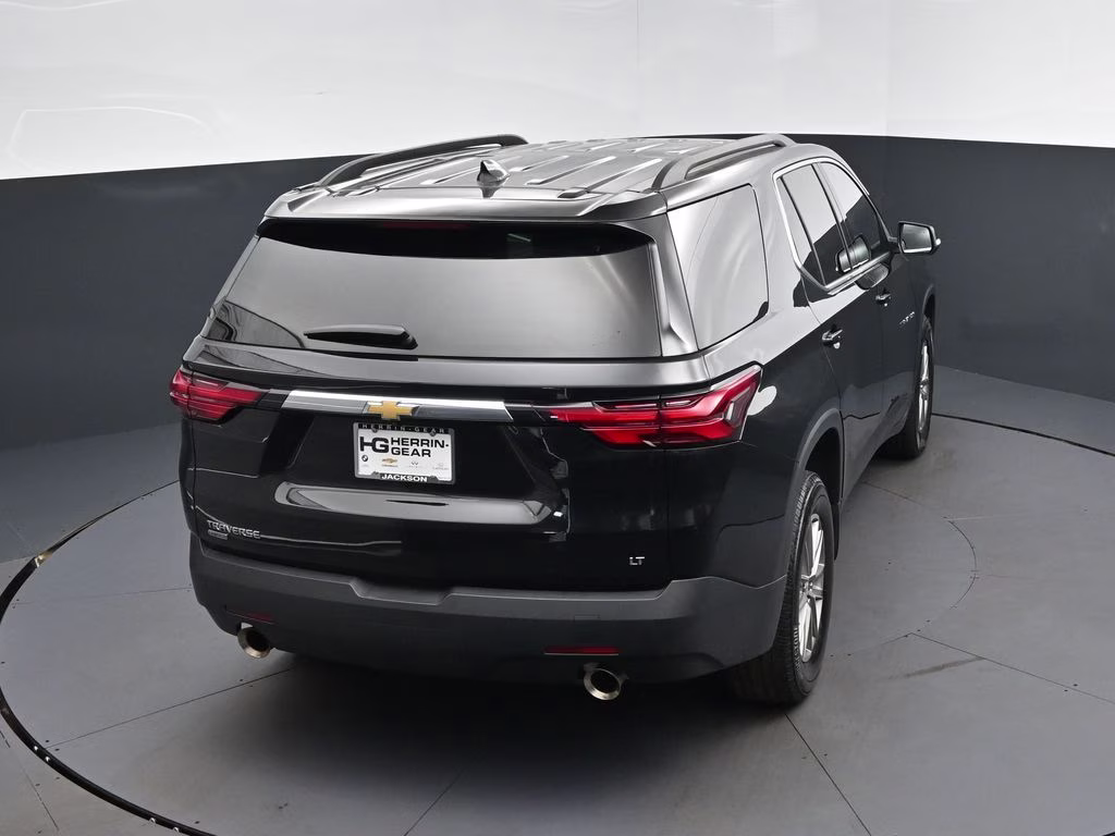 2024 Black Metallic Chevrolet Traverse Limited LT Cloth FWD SUV